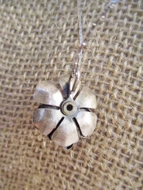 16" Silver FLOWER FLORAL Pendant NECKLACE FLOWER Choker