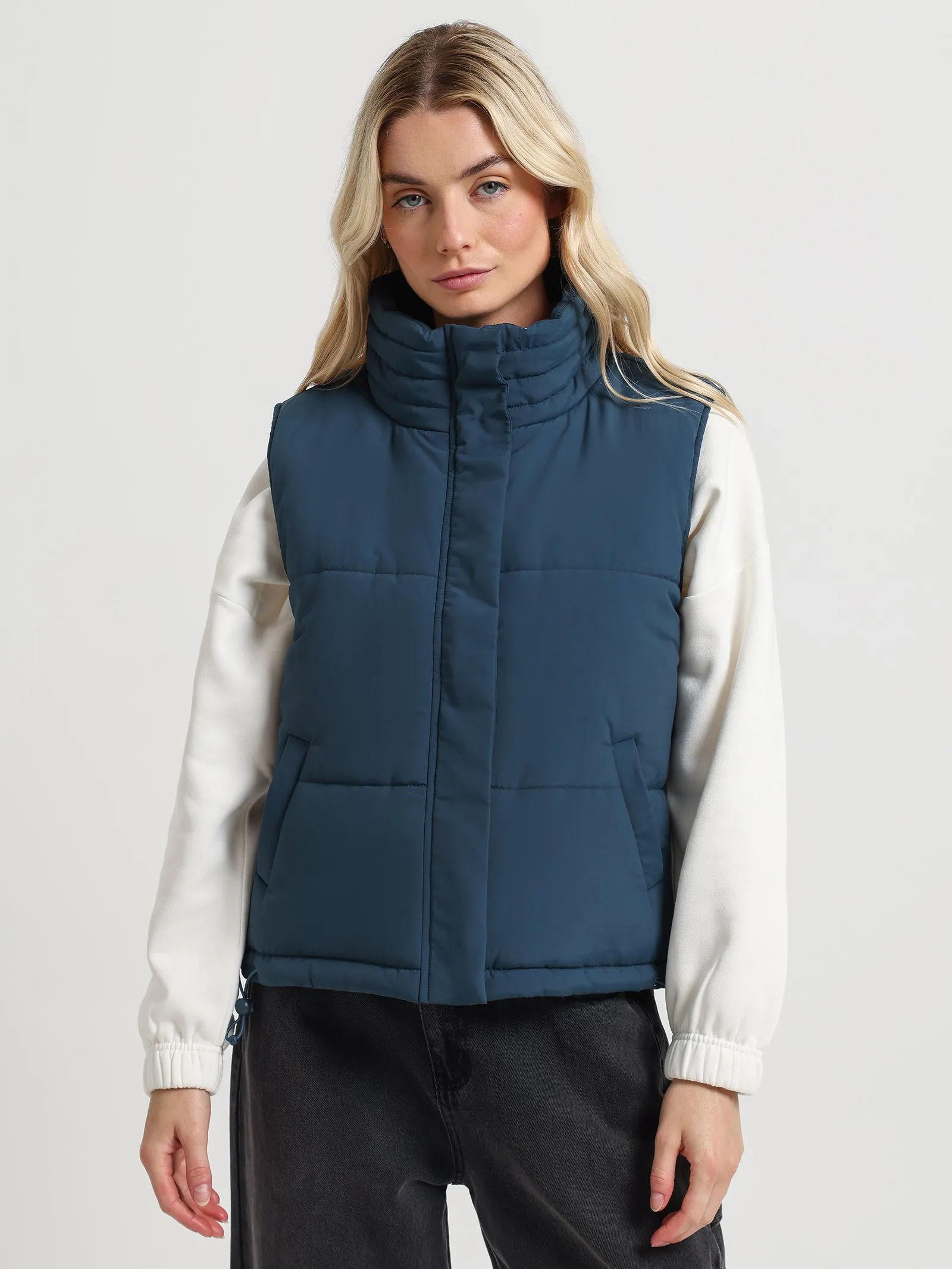 Asher Puffer Vest in Petrol