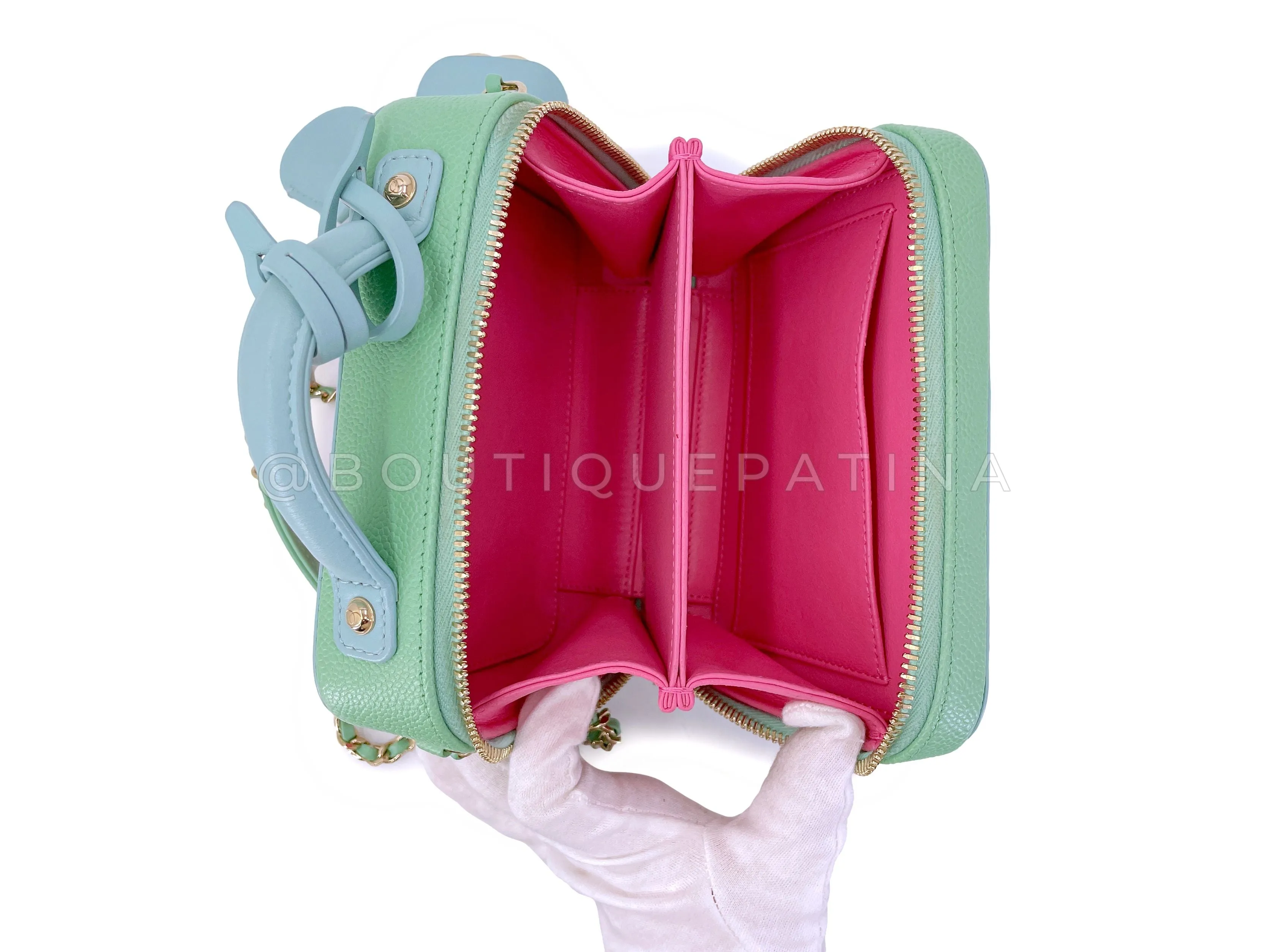 Chanel 2019 Pink/Green/Blue Caviar Filigree Vanity Case Bag