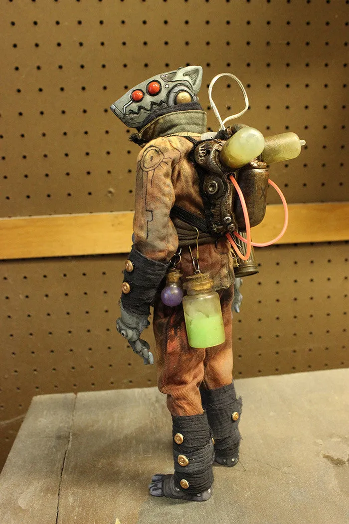 GOBLIN THE ROBODOGMAN- 1/6 CUSTOM FIGURE