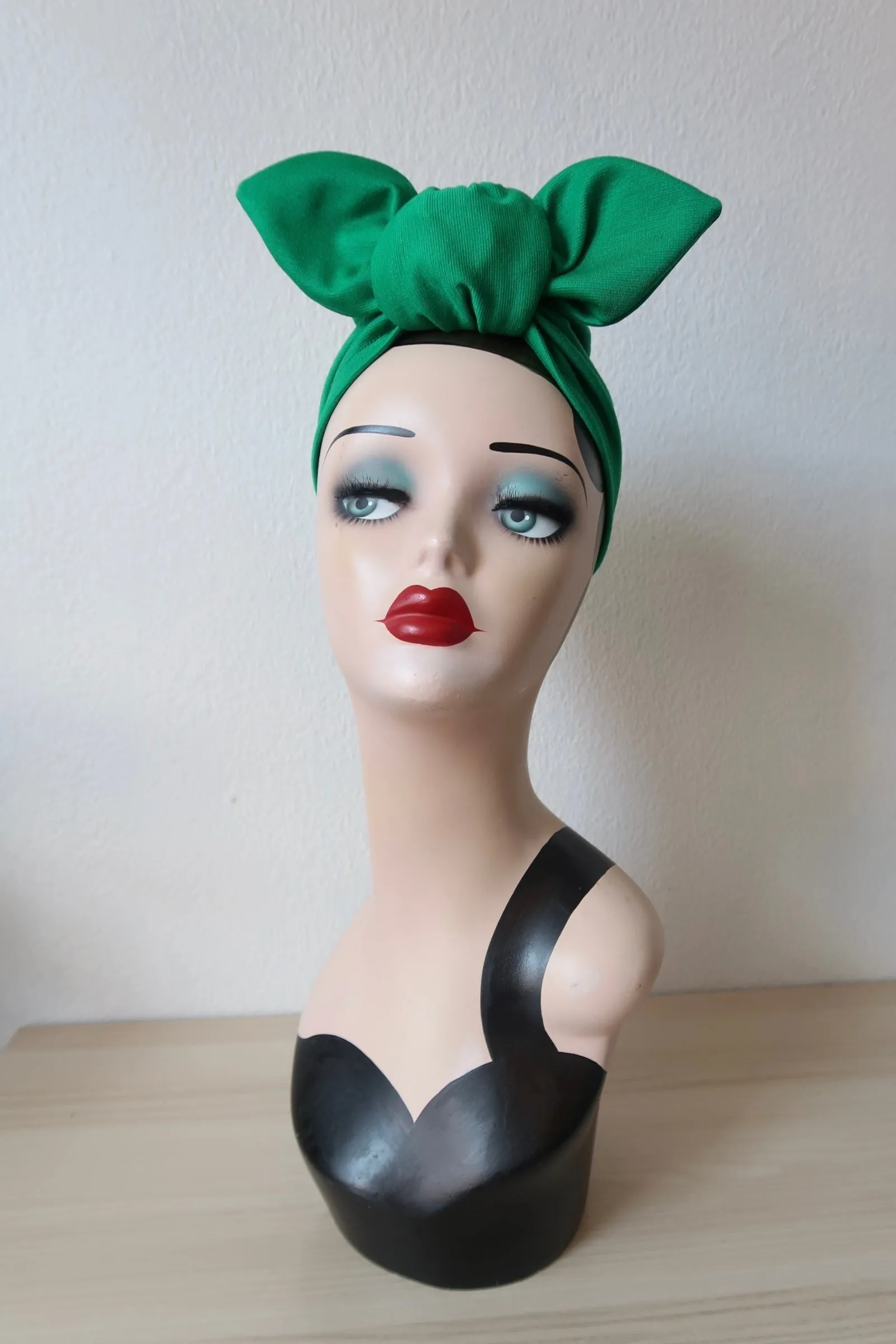 Landgirl 1940s Pre-tied Stretchy Headband in 9 Colours (made to order)