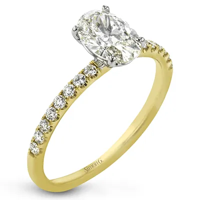 Oval-cut Engagement Ring & Matching Wedding Band in 18k Gold with Diamonds